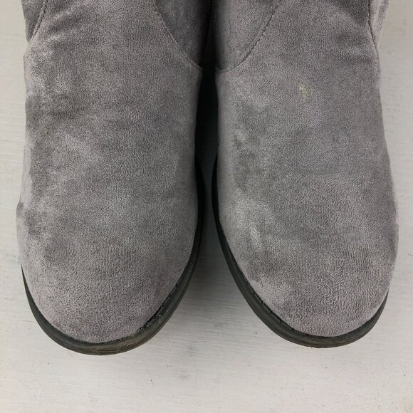 Stuart Weitzman Girl's Size 5 Lowland Mid Grey Faux Suede Side Zip Ankle Booties - Picture 4 of 13